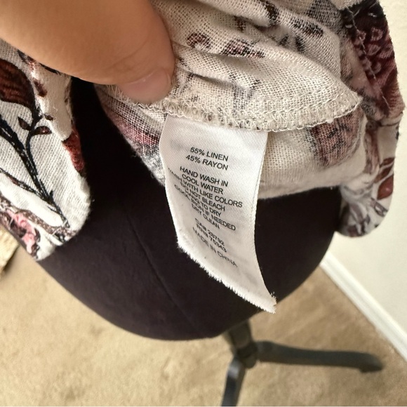 JOIE Boho Bubbled Sleeves Button Down Blouse (A1) - Picture 4 of 6